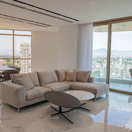 360 Nicosia - Luxury Apartment Panoramic View Buitenkant foto