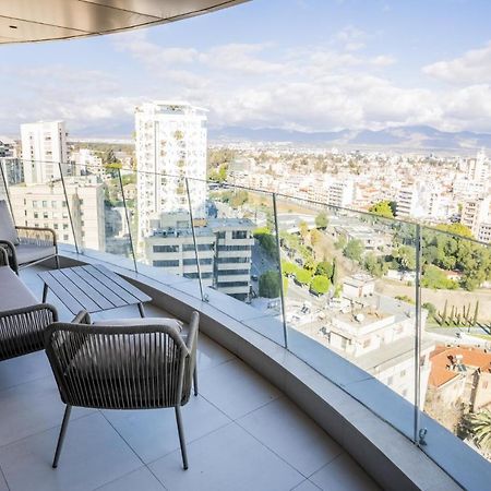 360 Nicosia - Luxury Apartment Panoramic View Buitenkant foto