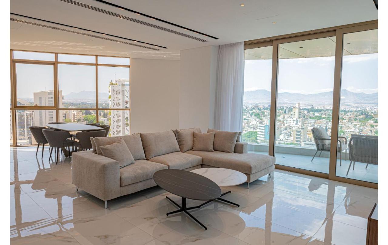 360 Nicosia - Luxury Apartment Panoramic View Buitenkant foto