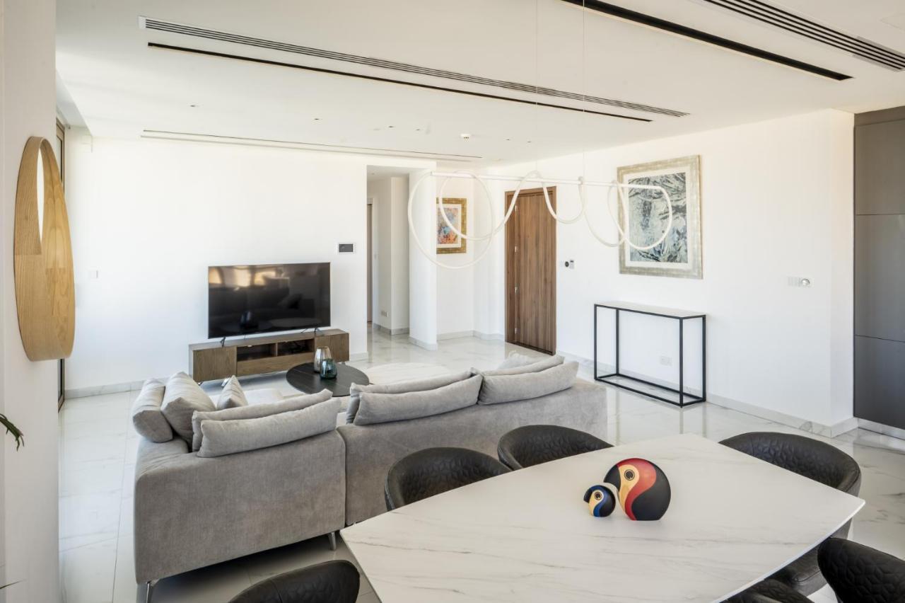 360 Nicosia - Luxury Apartment Panoramic View Buitenkant foto