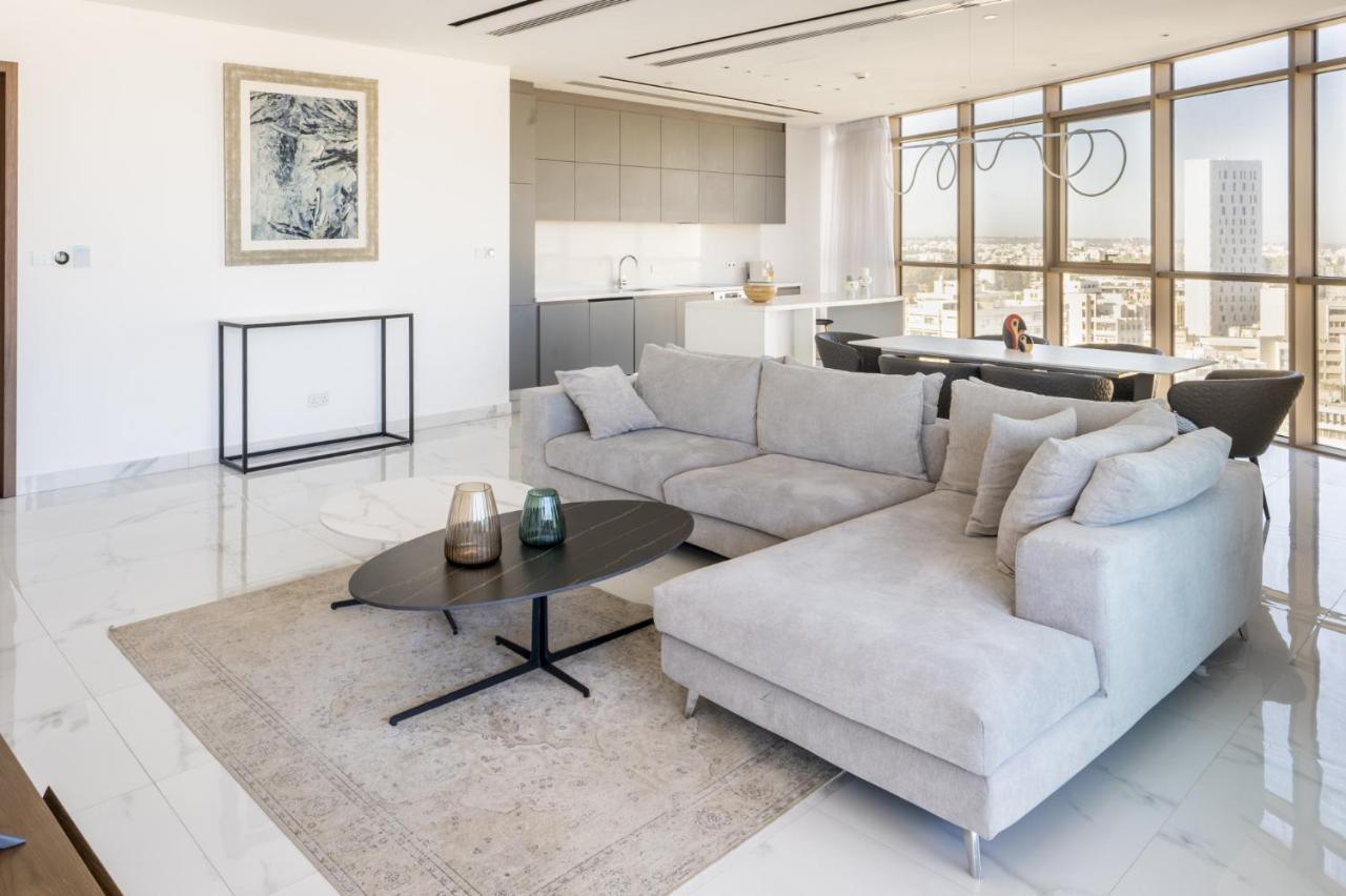 360 Nicosia - Luxury Apartment Panoramic View Buitenkant foto