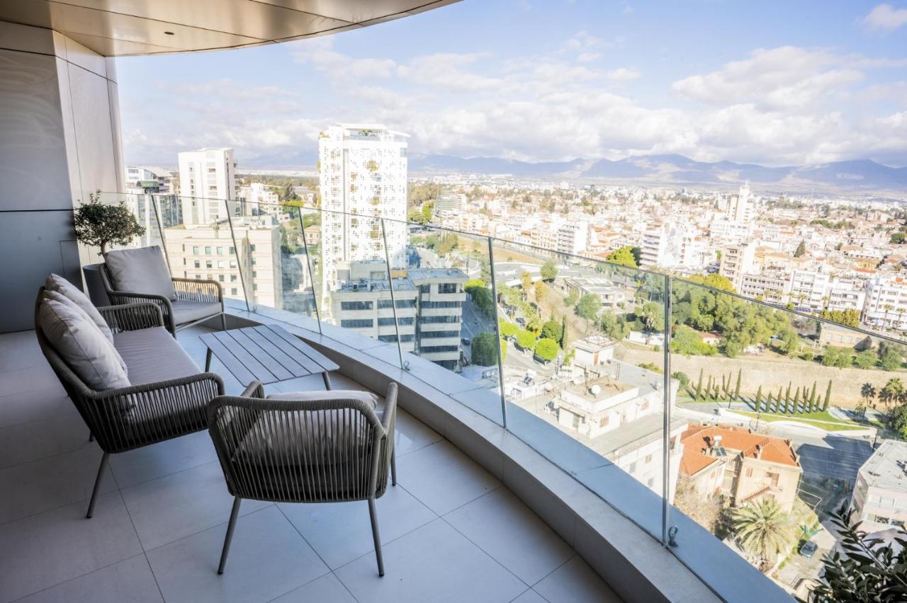 360 Nicosia - Luxury Apartment Panoramic View Buitenkant foto