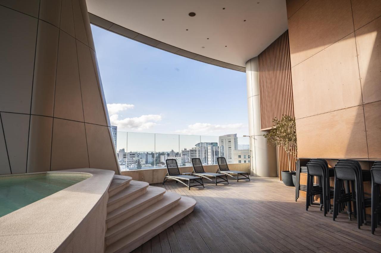 360 Nicosia - Luxury Apartment Panoramic View Buitenkant foto