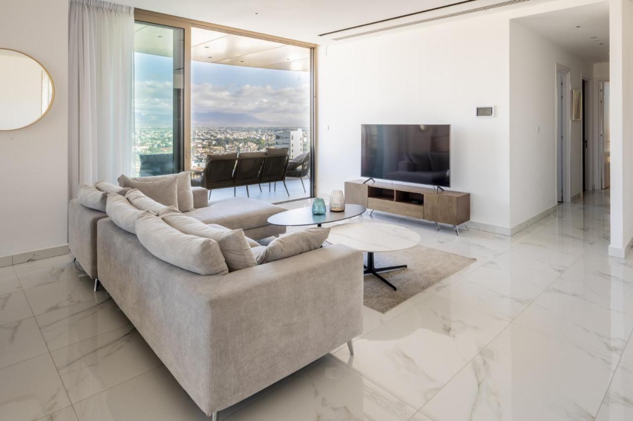 360 Nicosia - Luxury Apartment Panoramic View Buitenkant foto